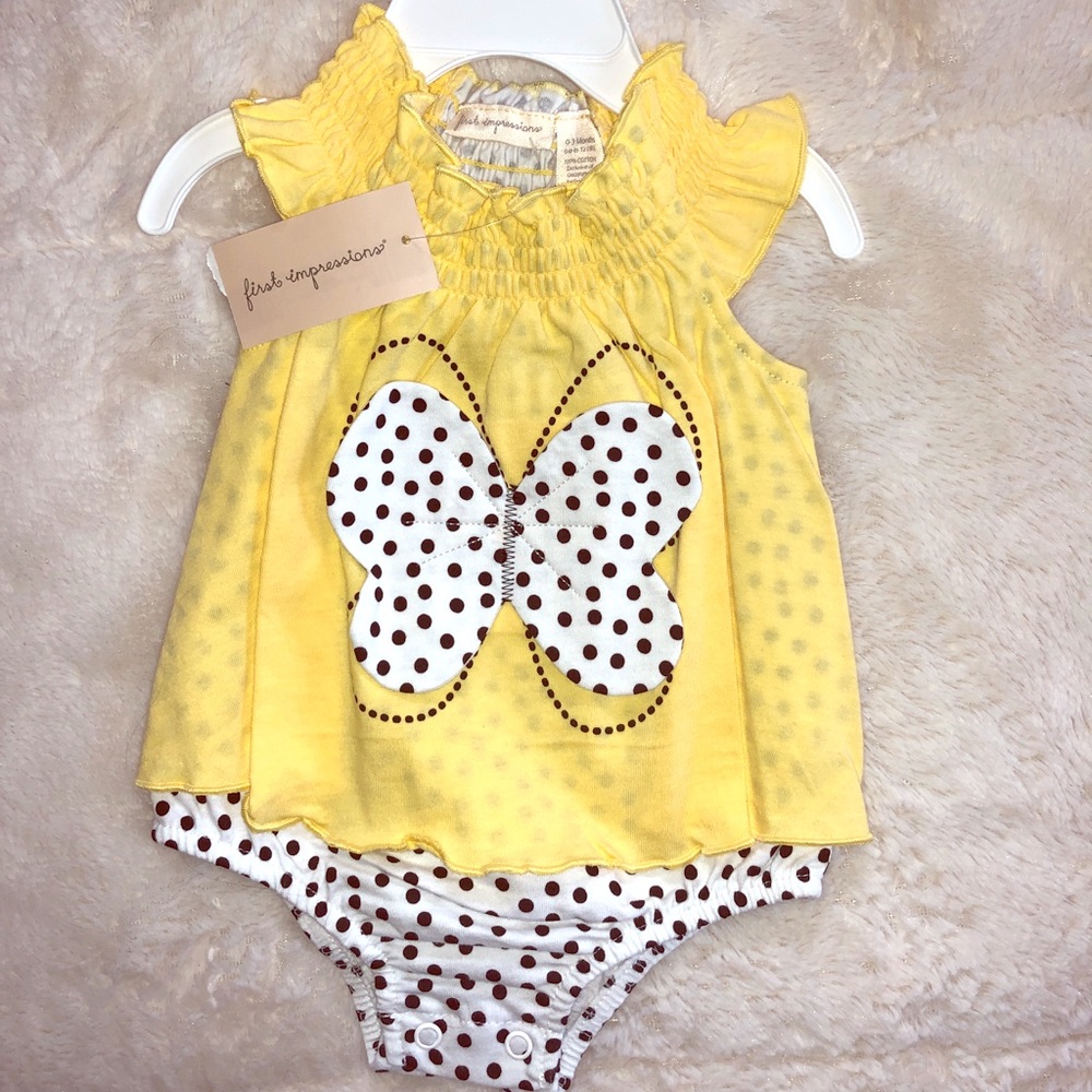 0-3 months Yellow butterfly outfit!